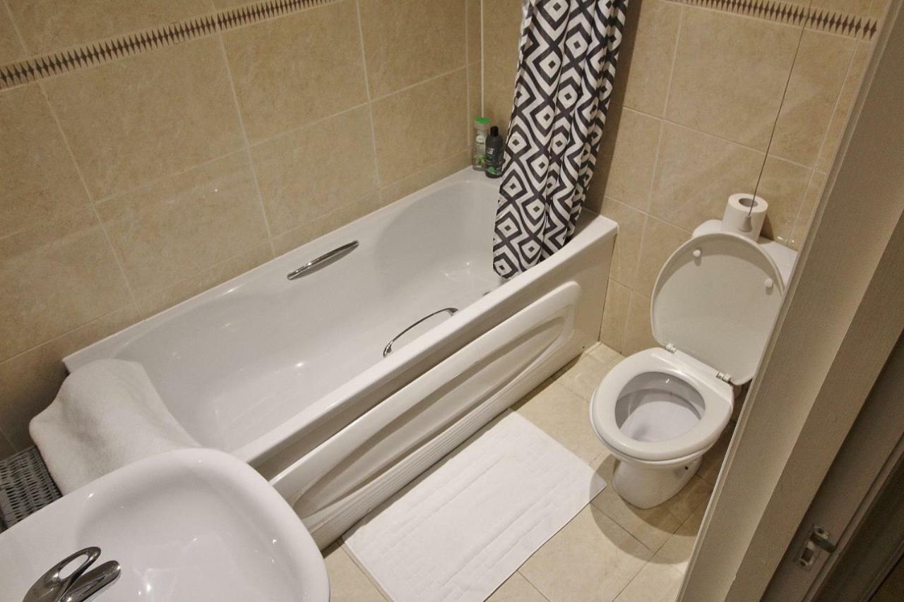 Апартаменты 94A Flat 1Gladstone Road East Борнмут Экстерьер фото