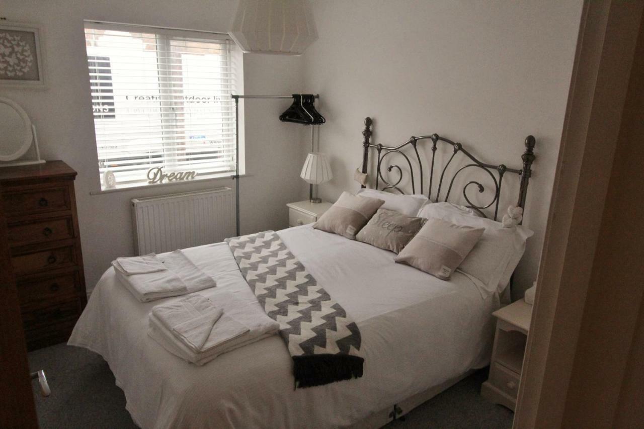 Апартаменты 94A Flat 1Gladstone Road East Борнмут Экстерьер фото